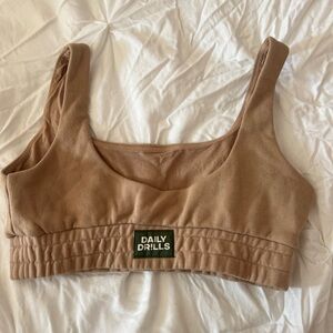 Daily Drills sweatshirt bra in Cafe